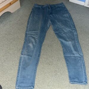 Forever 21 size 27 light washed jeggings with no rips